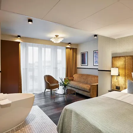 Wide Hotel-2